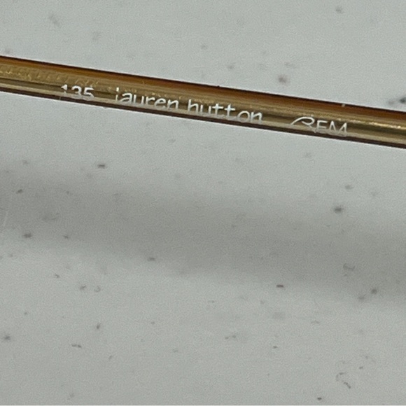 Lauren Hutton light tortoise eyeglasses - Picture 6 of 9